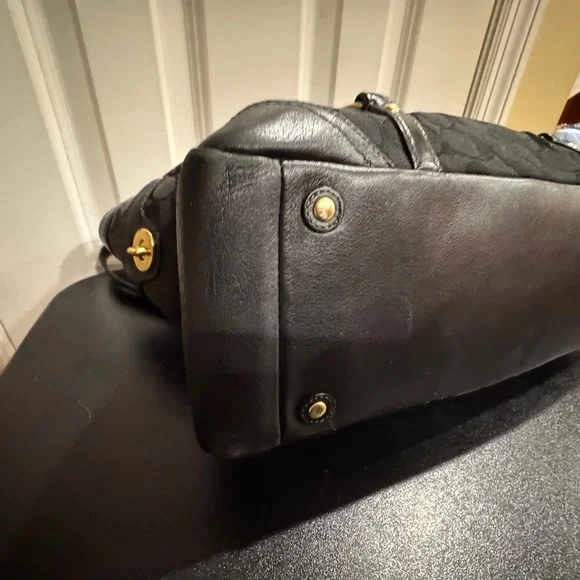 Coach Black Signature Tote 10831 - Picture 5 of 9